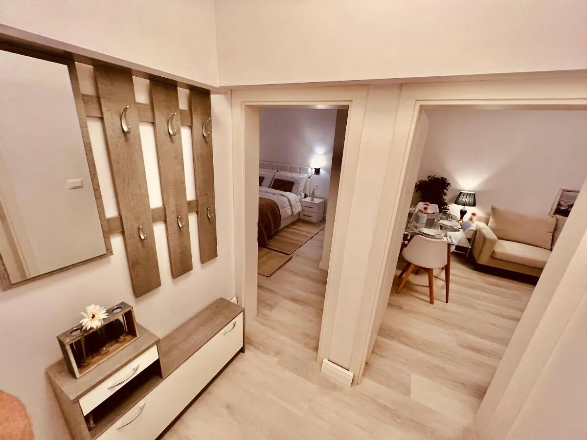 Leo'S Apartments Tirana City View